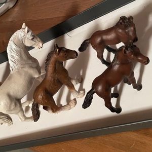 Schleich bundle of 4 horses